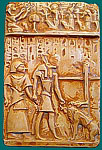 gyptisches Relief  >>Anubis, Totengericht<<